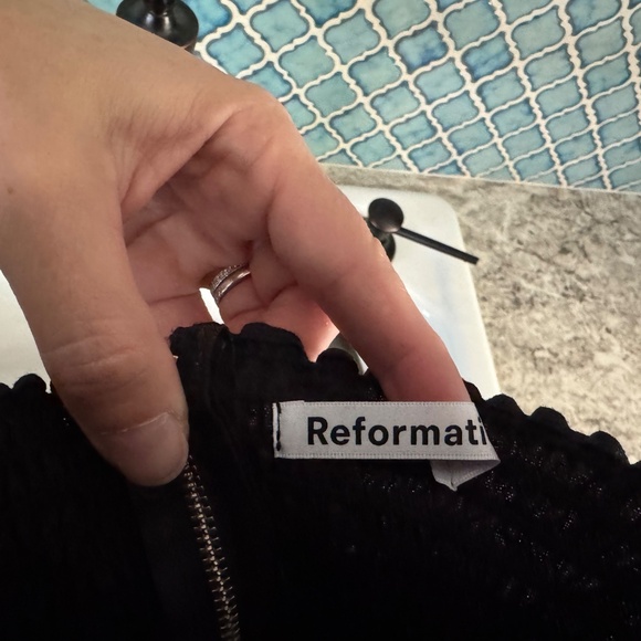 Reformation Vecchio dress size 0 - Picture 6 of 7